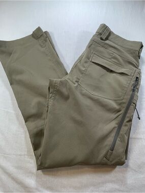 KUIU Tiburon Pants Mens 32S Khaki Tan Cargo Pockets UPF 50 Hunting AirMatrix DWR